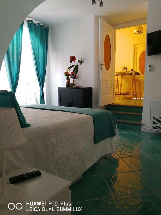 Amalfi Small Wonder Tiny Town House Dış mekan fotoğraf