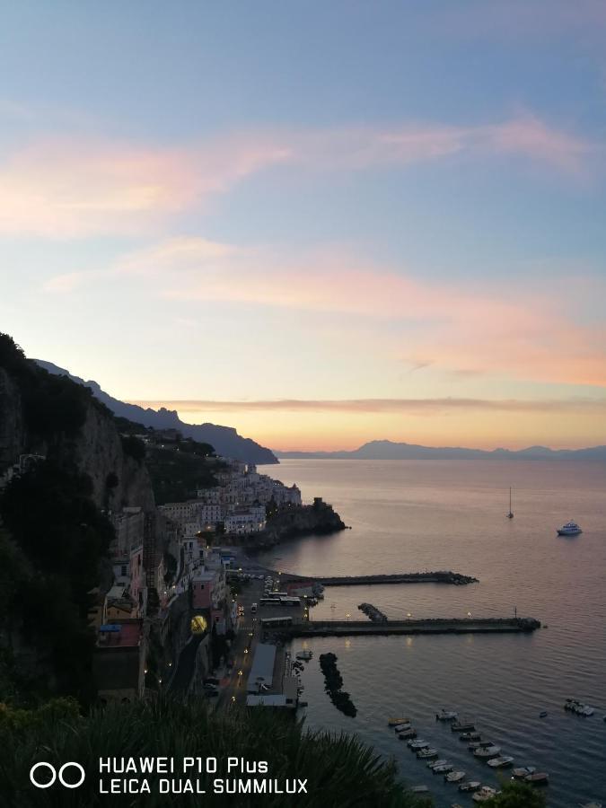 Amalfi Small Wonder Tiny Town House Dış mekan fotoğraf
